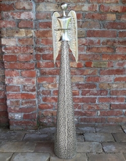 Kovový anjel so svietnikom, 116cm