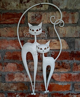 Kovová dekorácia na stenu, biela mačka