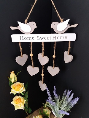 Home Sweet Home dekorácia s vtáčikmi a srdiečkami