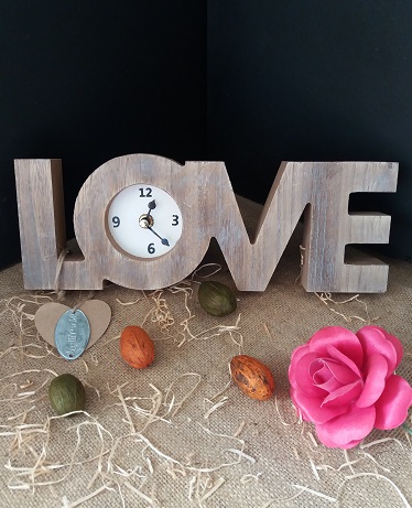 Hodiny LOVE