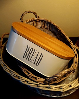 Chlebník BREAD