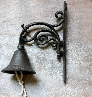 Liatinový zvon, hnedý
