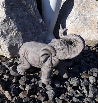Slon z kameniny, 21 cm